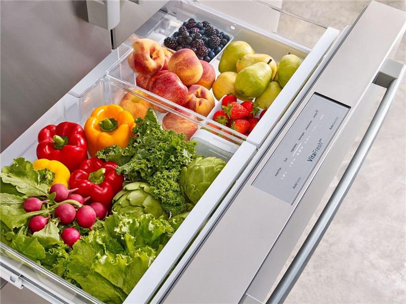 800 Series French Door Bottom Mount Refrigerator 36" Easy clean stainless steel-(B36CL80SNS)