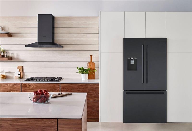 500 Series French Door Bottom Mount Refrigerator 36" Black stainless steel-(B36CD50SNB)