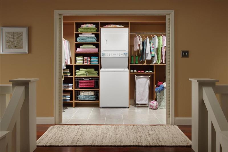 Frigidaire Electric Washer/Dryer Laundry Center - 3.9 Cu. Ft Washer and 5.5 Cu. Ft. Dryer-(FLCE7522AW)